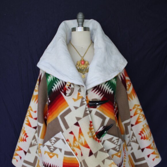 Pendleton Beaver state Chief Joseph Wool blanket Cloak poncho Aztec Swing jacket - Picture 3 of 12